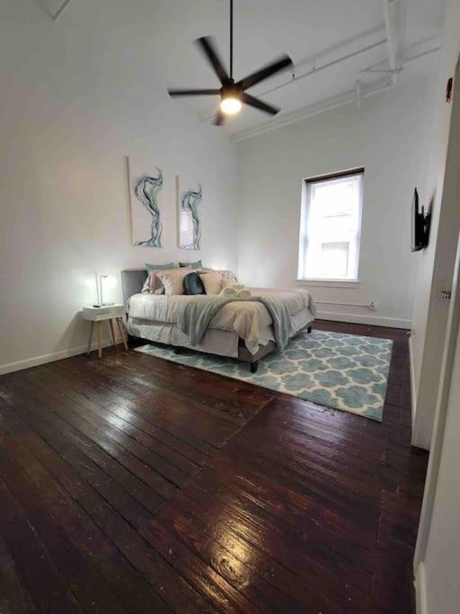 Luxury Condo “Walk To Everything” Memphis Luaran gambar